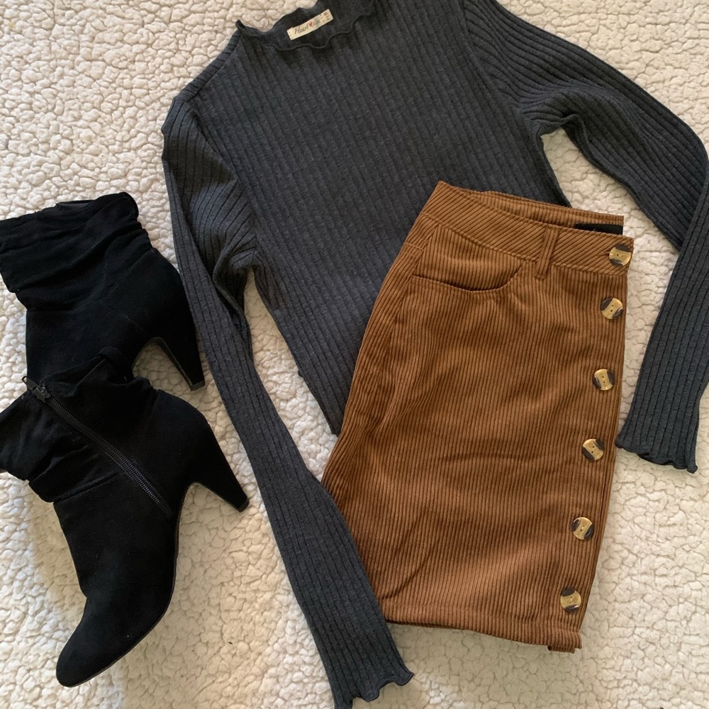 top and skirt price is for top and bottom